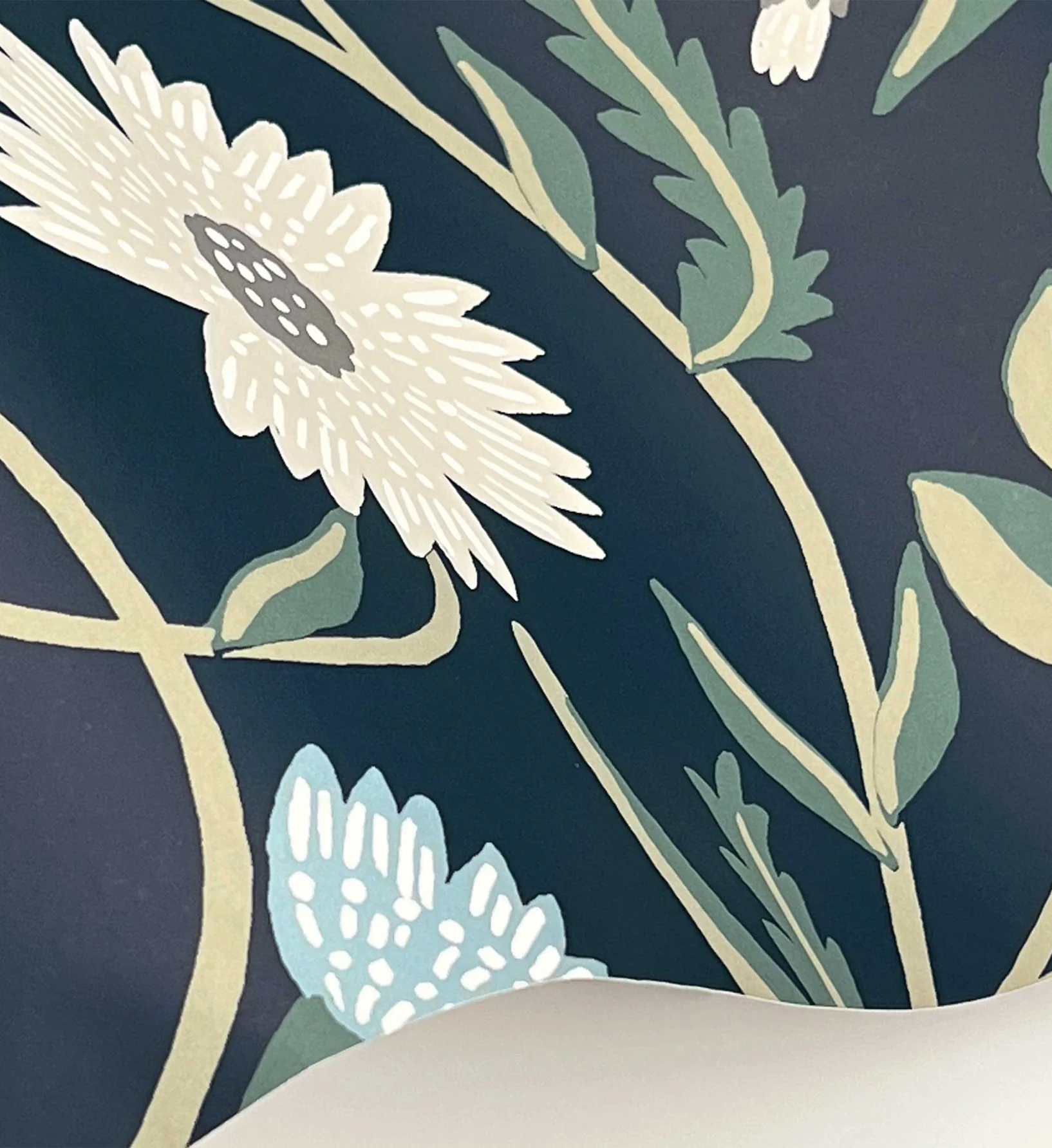 Aster Wallpaper - Navy - Image 3