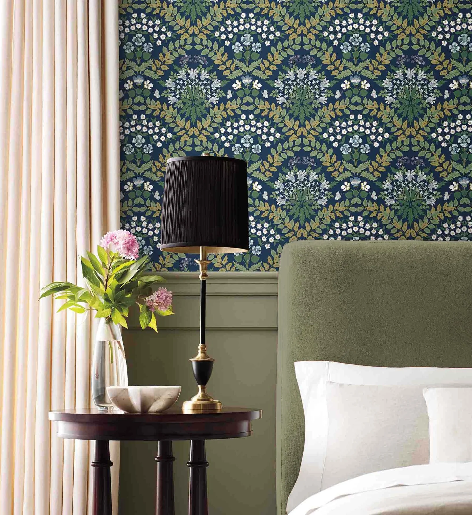 Bramble Wallpaper - Navy - Image 4