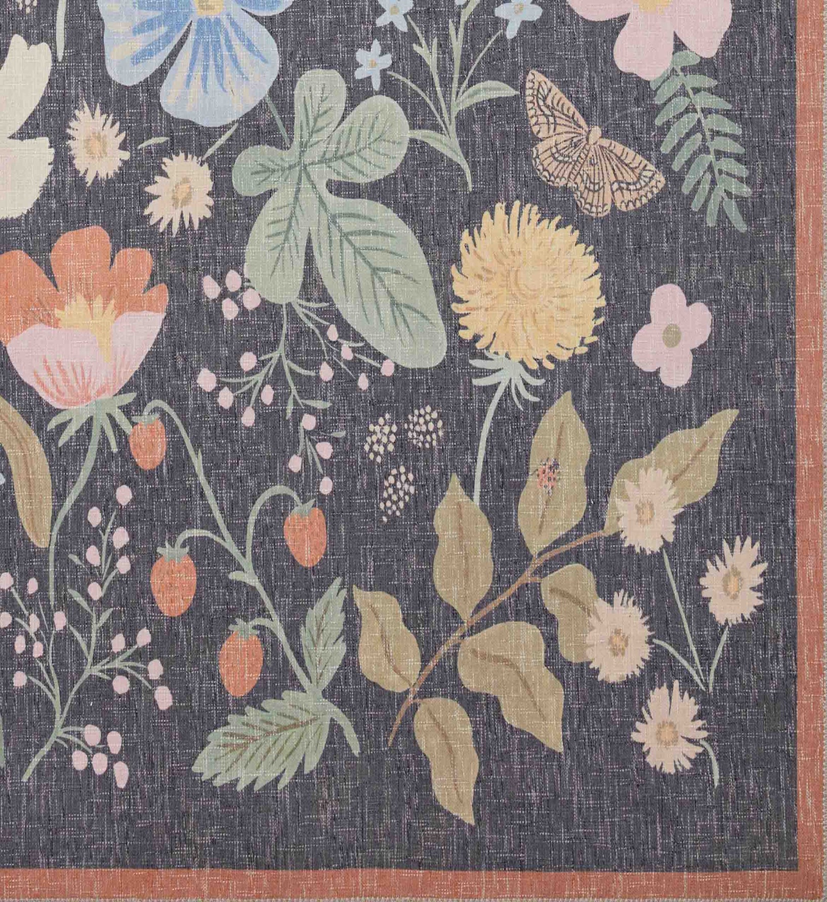 Cotswolds Strawberry Fields Power Loomed Rug - Black - Image 3