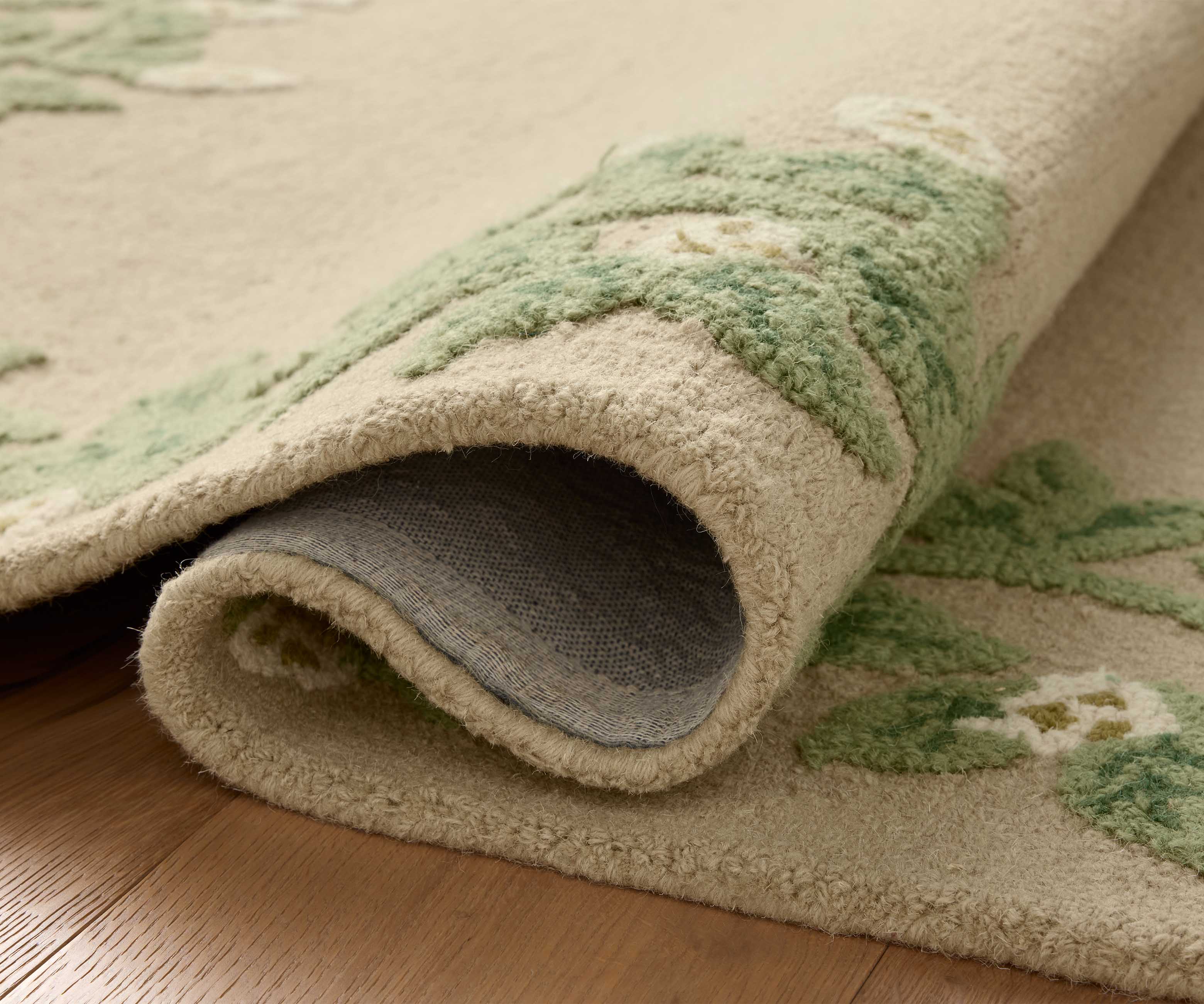 Highgrove Climbing Vines Wool Hooked Rug - Cream - Image 4